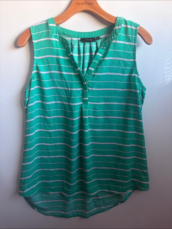 Apt. 9 Tops - Apt. 9 Green & a White Stripe Sleeveless Blouse